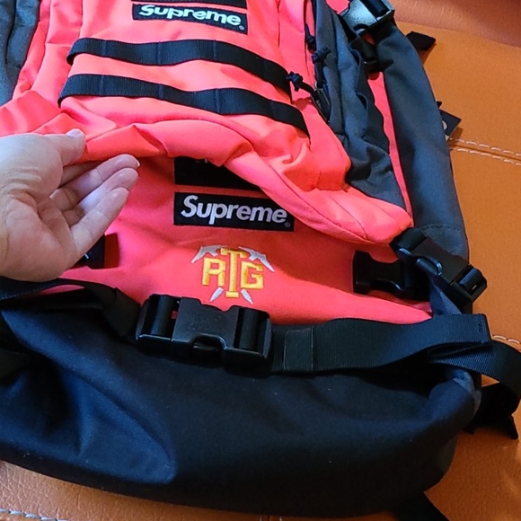 SOLD! Supreme North Face RTG Backpack Rocket Red - Picture 13 of 13